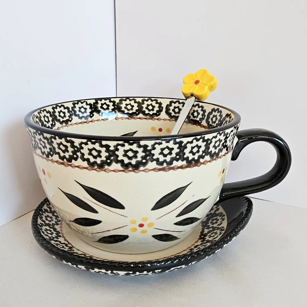 NWOT Temp-tations Old World Black Soup and Sandwich Set